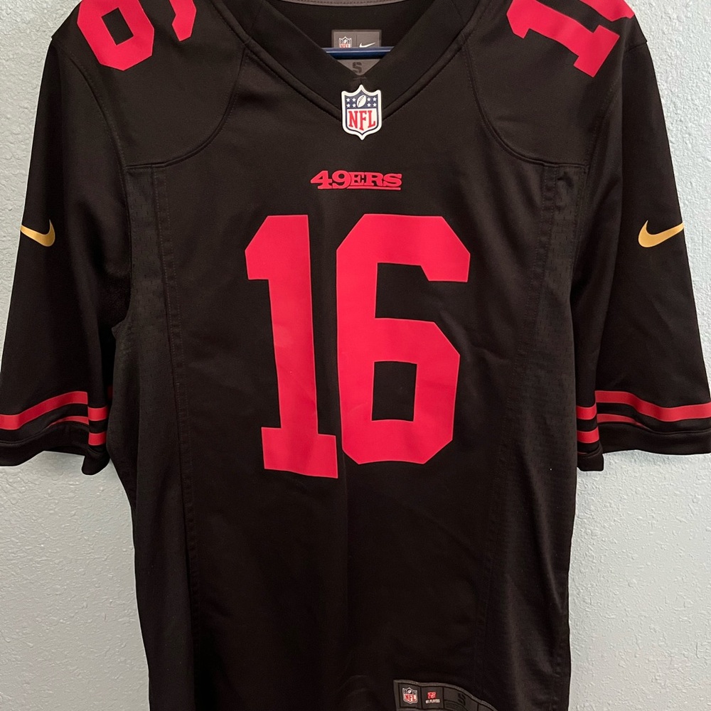 Men’s Small Nike San Francisco 49ers Joe Montana Jersey